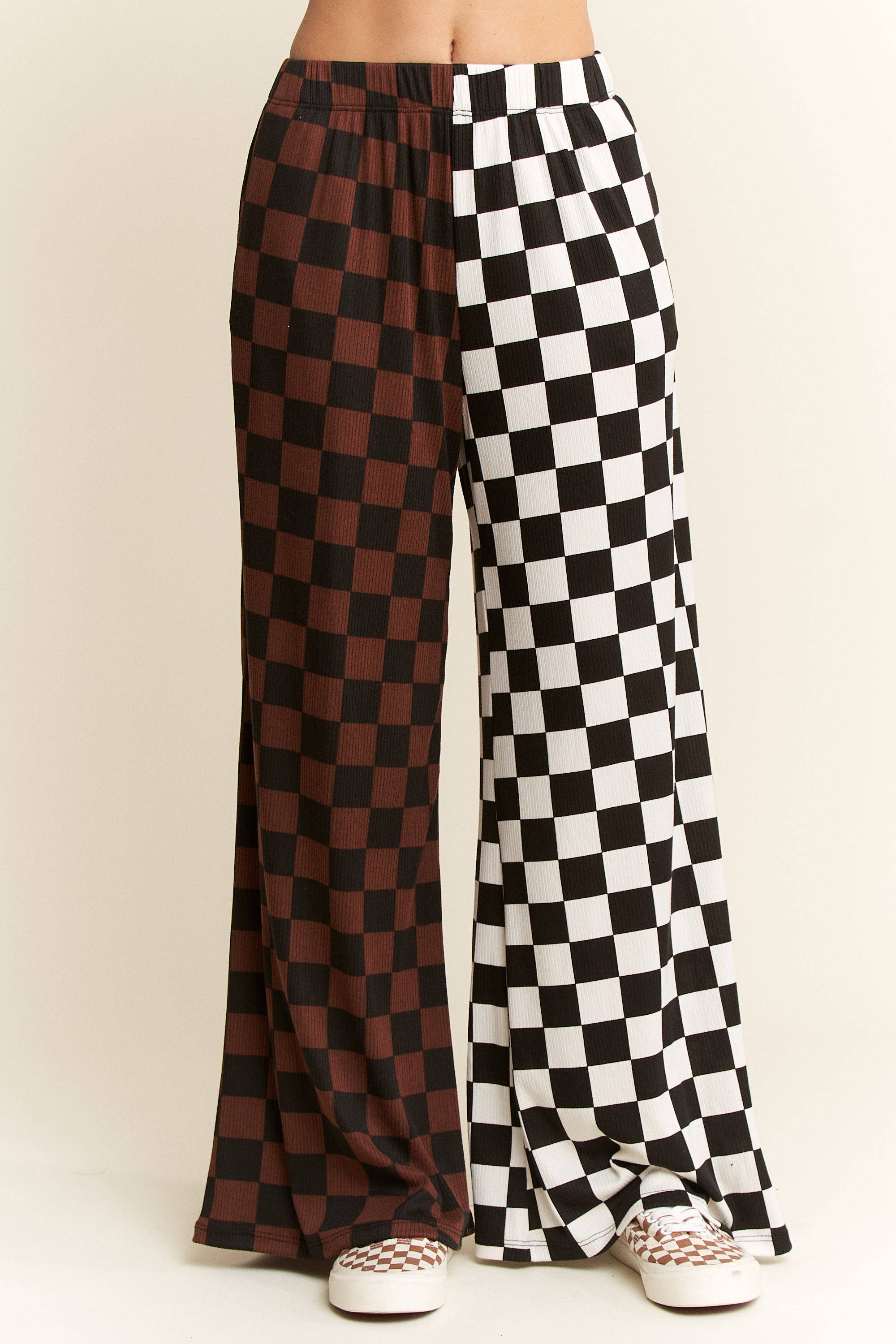 KAROHOSE MEHRFARBIG: BRAUN/SCHWARZ/WEISS